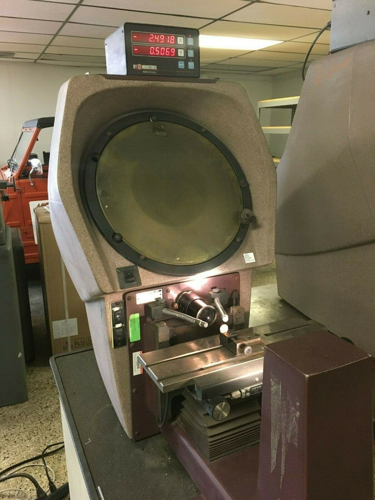 14" Scherr-Tumico Bench Model 20-3500 Top Optical Comparator, S/N R963906. 