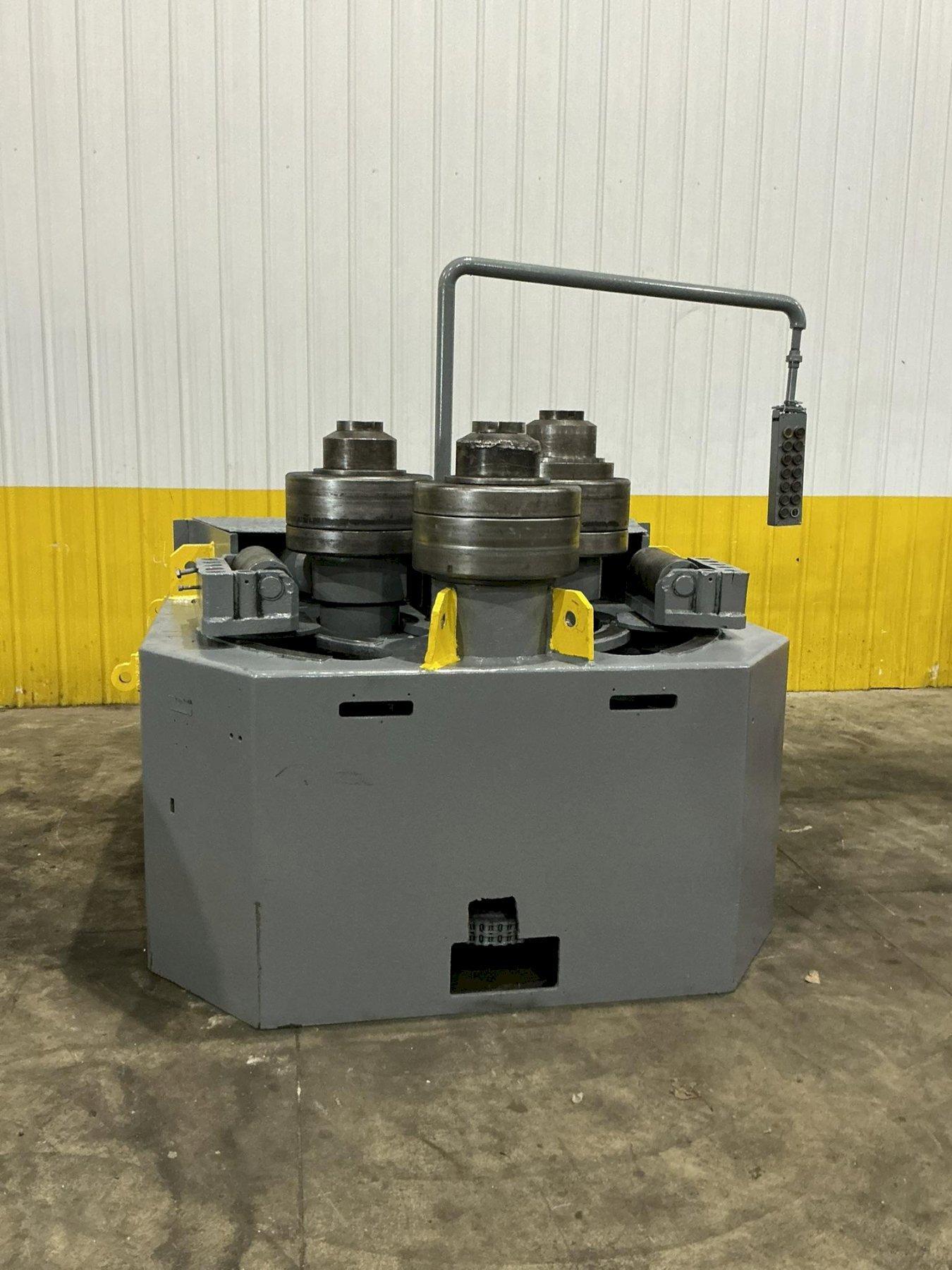 6" x 6" x 1/2" ROUNDO MODEL R-6-S HYDRAULIC ANGLE BENDING ROLL, WITH EXTRA TOOLING: YOBRO #26375