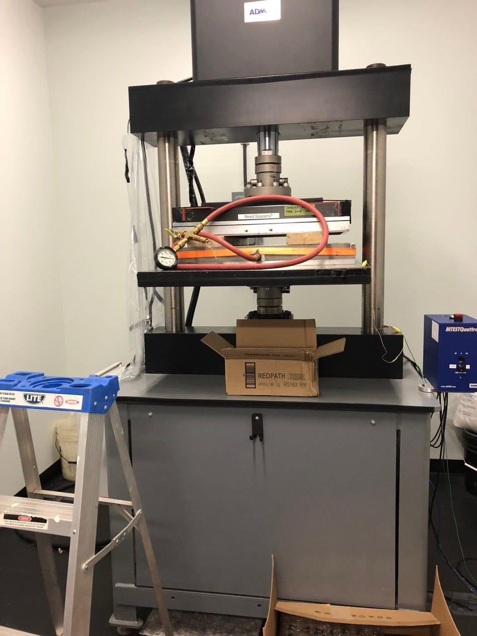 Admet ExPress 600kN Top Acting Servo-Hydraulic Testing System, 2018