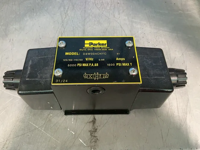 PARKER HYDRAULIC VALVE   -  D3W004CNYC