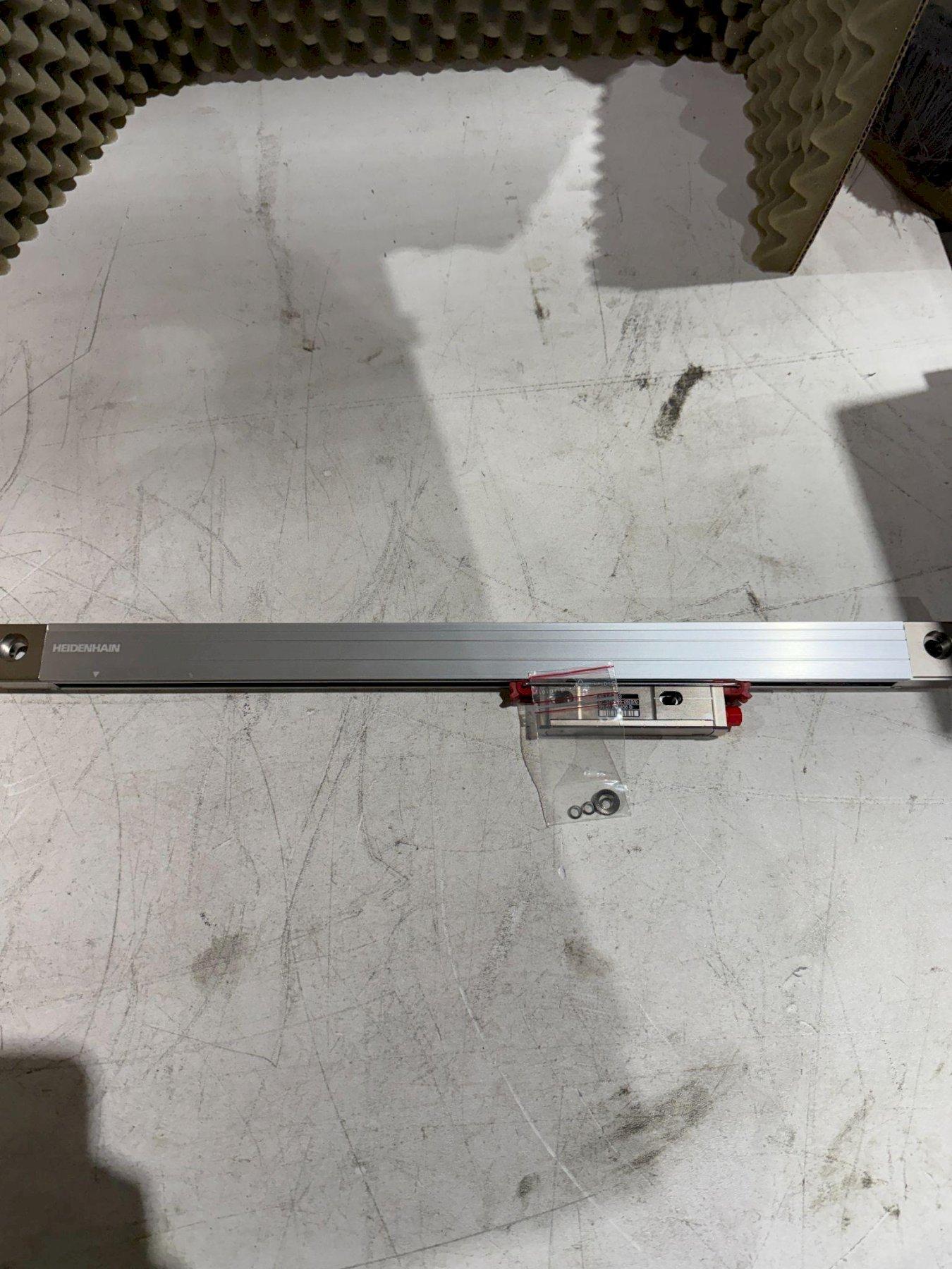 HEIDENHAIN LC 493F/10NM ID: 557 645-07 ENCODER 370 MM NEW NO BOX