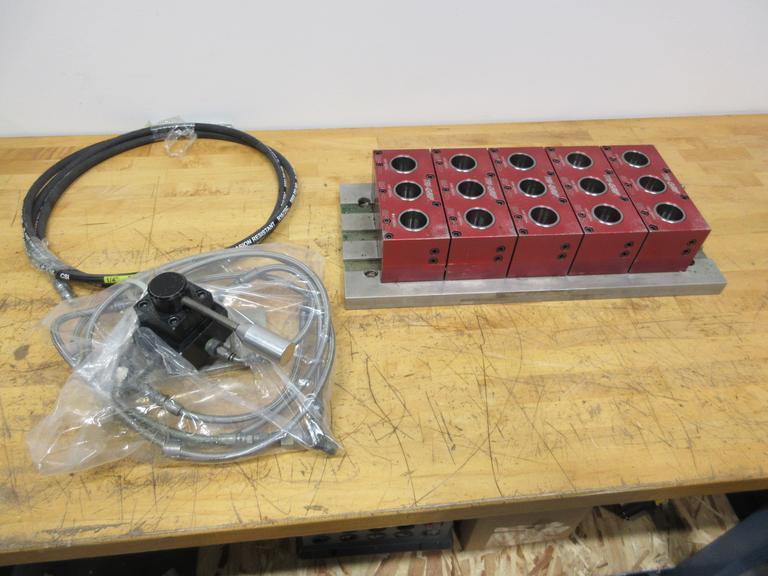 Lexair 5C 5 - Tri-Grip Collet Closer Mounted On Fixture W/ Open/Close Valve - Auction Item