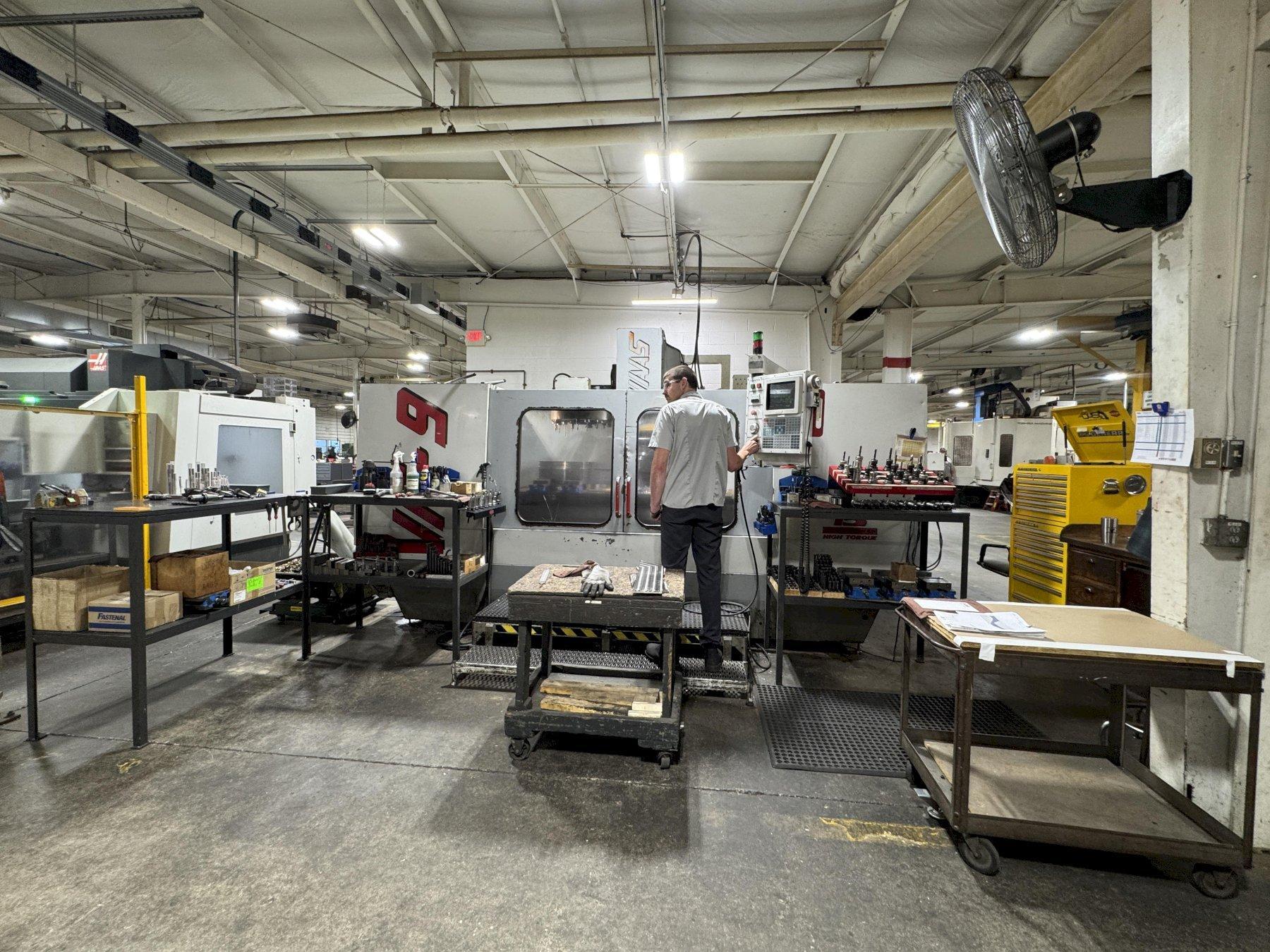 HAAS VF-9 VERTICAL MACHINING CENTER: STOCK #81122