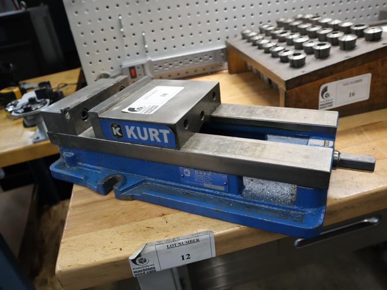 Kurt D688 6" Machine Vise w Steel Jaws- Auction Item