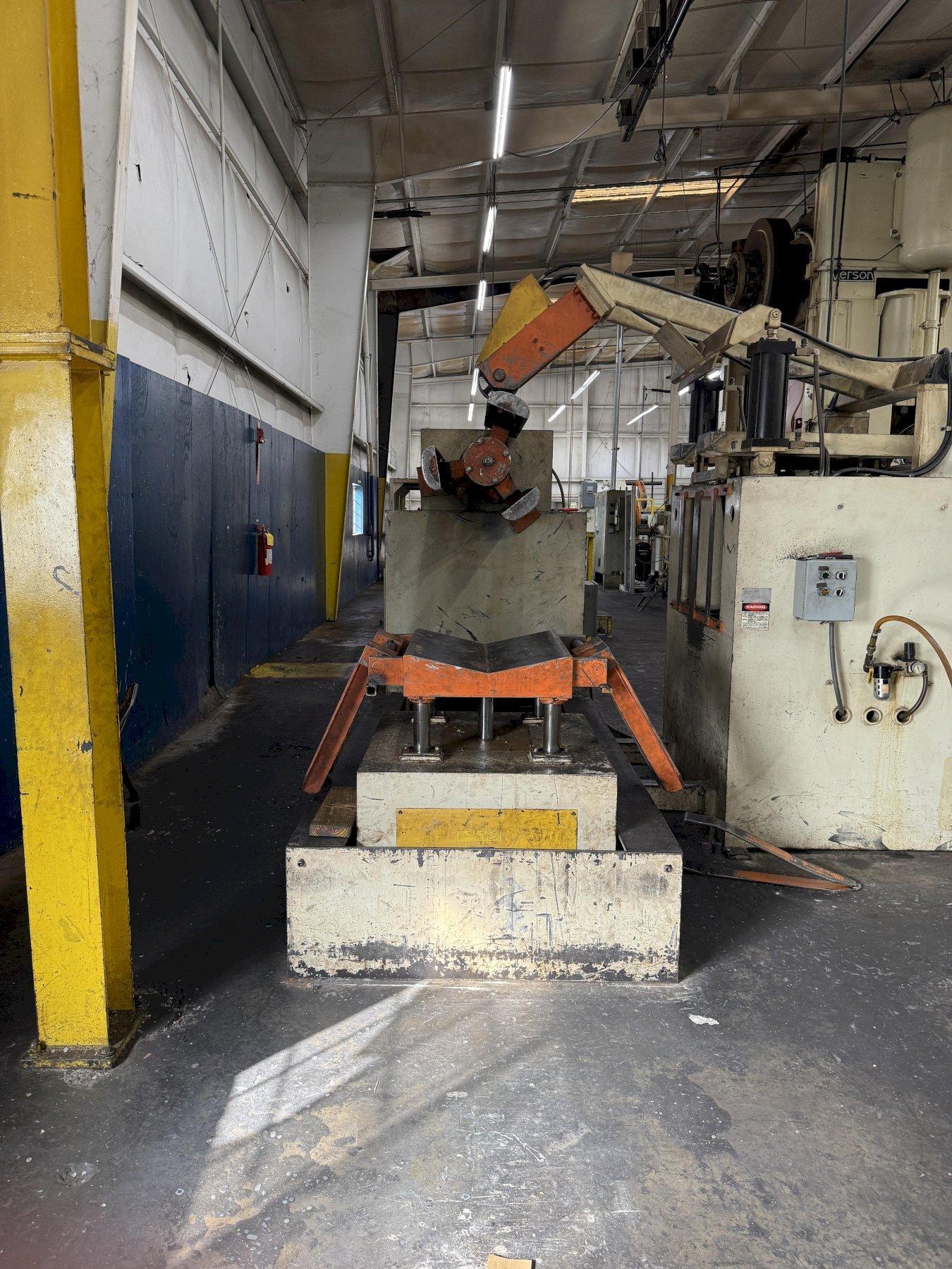 20,000 lbs. x 36" Capacity CHS Automation Coil Reel and Powered Straightener, Year 2005