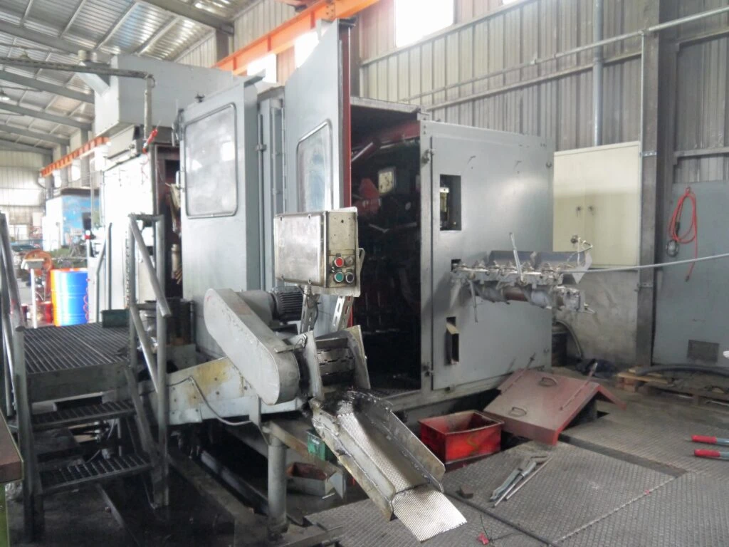 National Machinery 625 S3 5 Die 5 Blow Parts Former