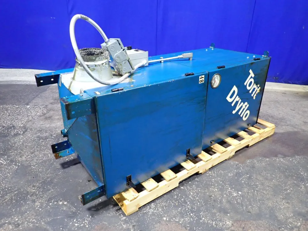 TORIT DUST COLLECTOR   -  MDV-3000