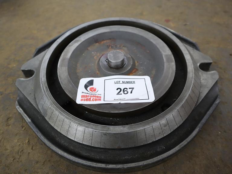Kurt D-60 6" Machine Vise Swivel Base- Auction Item