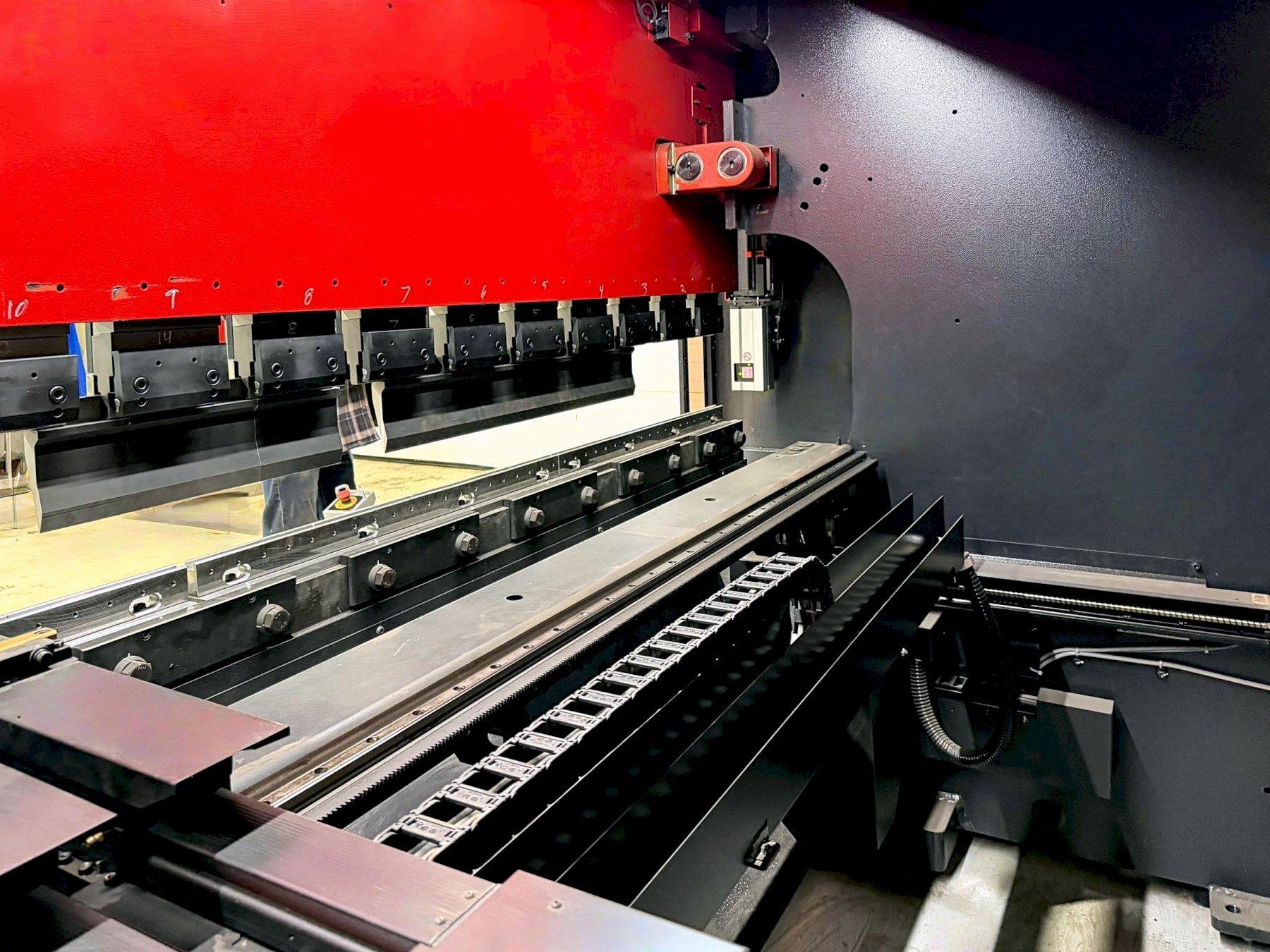 Amada HG 2204 243 Ton x 14' Bed Hydraulic Press Brake