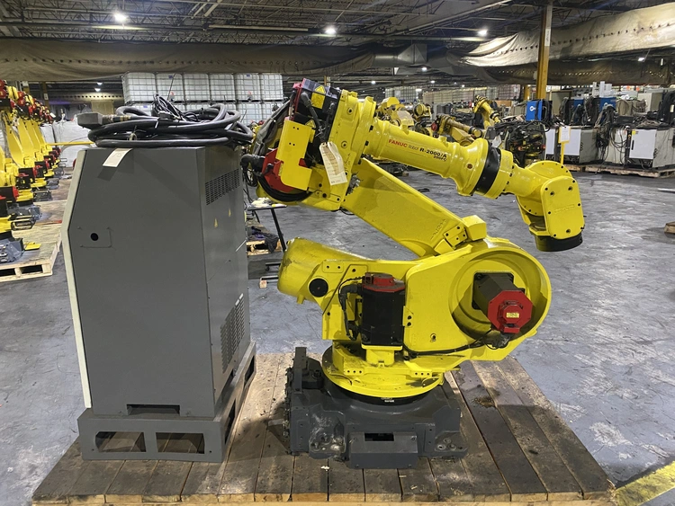 FANUC – R-2000iA/200FO w/ RJ3iB Controls PARTS ONLY
