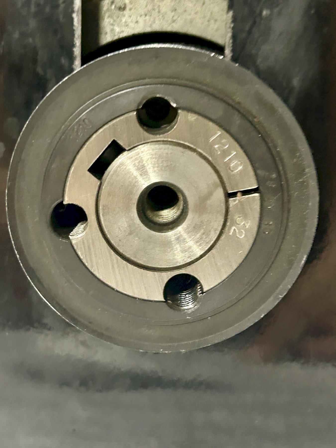 B&R SERVO MOTOR 8MSA5X.R0-D30C-1, 3000 RPM, Self-Cooling, Size 5, Extra Large Rated Torque, 3-Phase Synchronous.