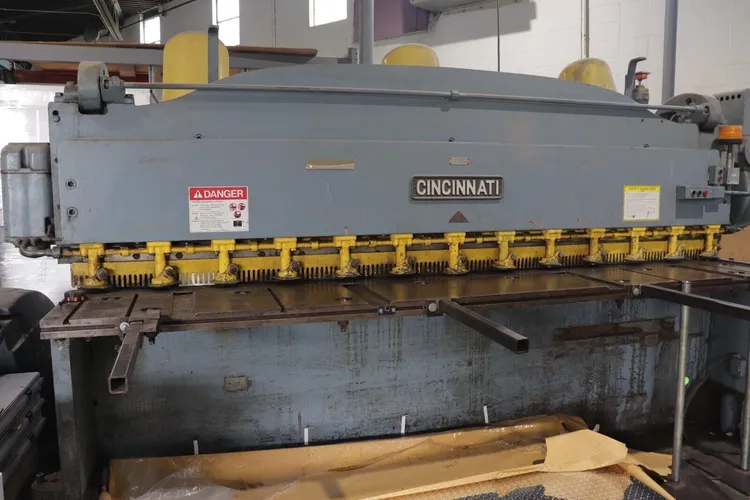 Cincinnati Model 2512 3/8" X 12' Mechanical Power Shear
