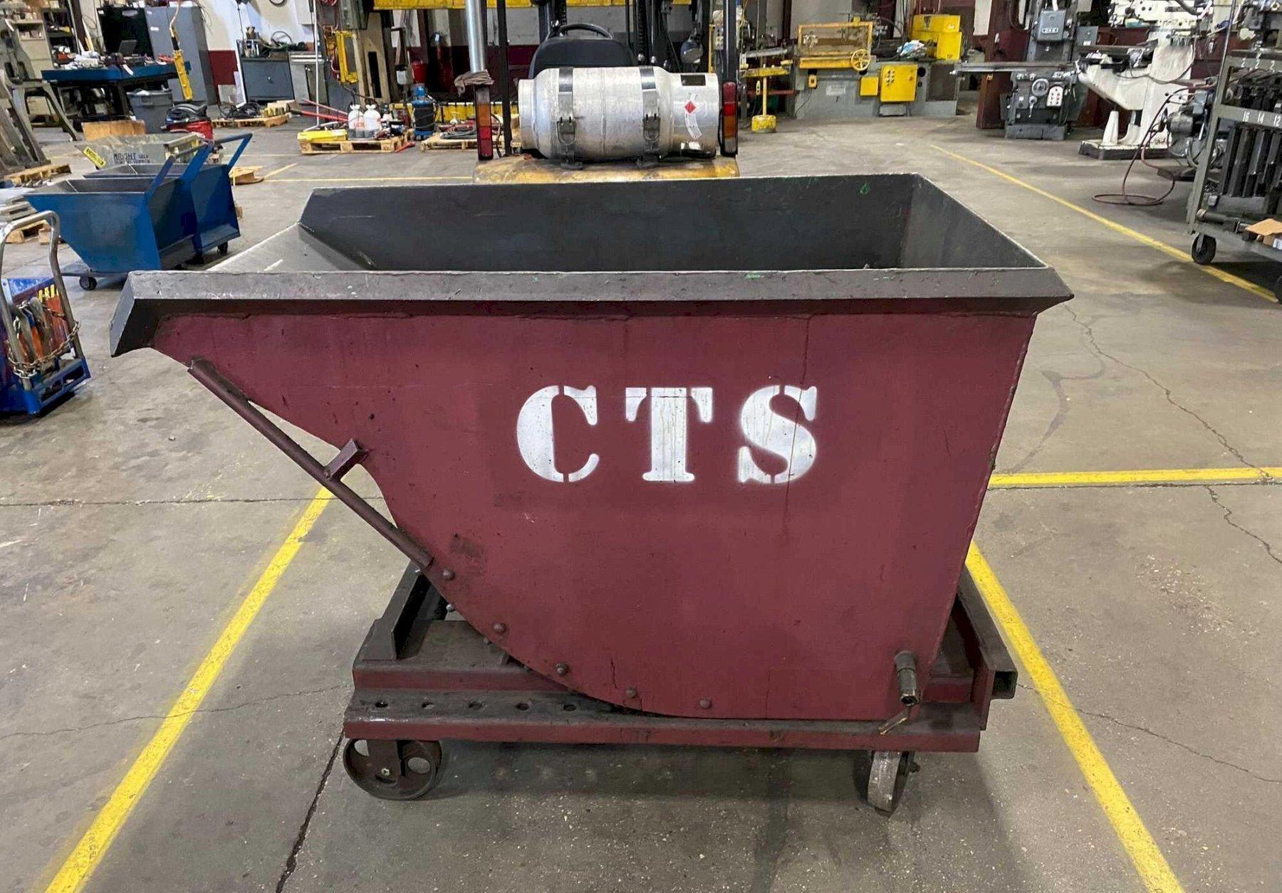 1 YARD ROLLING DUMP HOPPER. STOCK # 0952423.