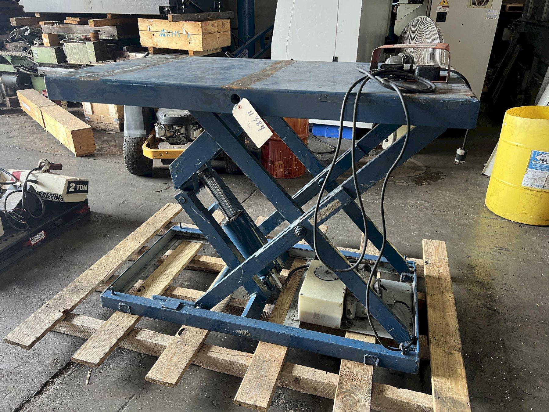 60" X 36" LIFT TABLE