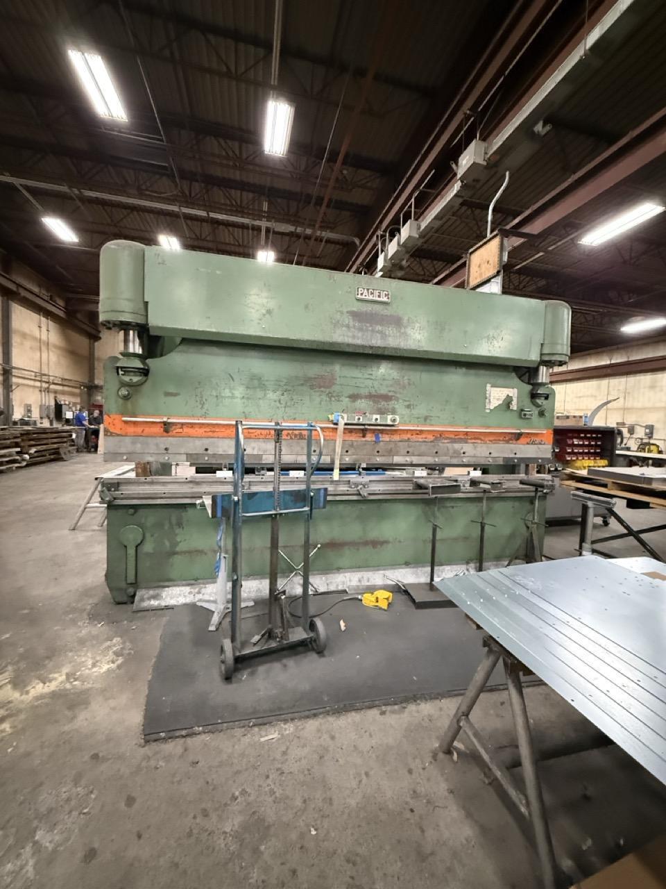 225 Ton x 14′ Pacific J225-14 Press Brake