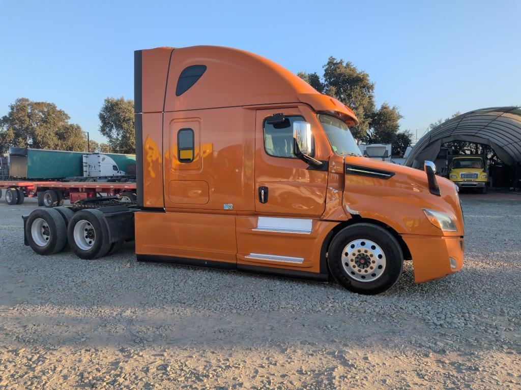 2023 Freightliner PT126SLP - Cascadia 3AKJHHDR0PSNH6290