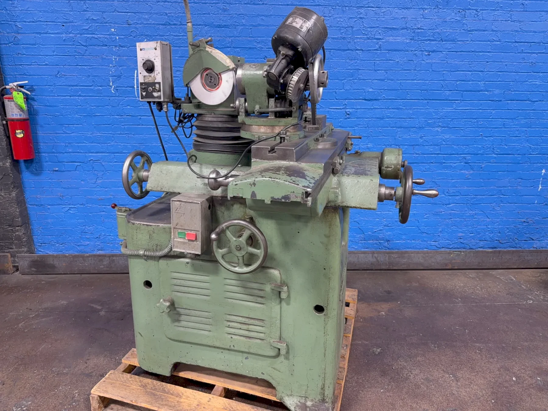 CINCINNATI 5” X 36” CUTTER GRINDER  -  NO. 2