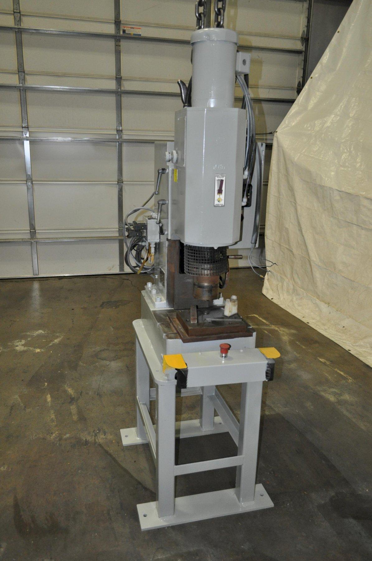 VSI TM23 RIVETER