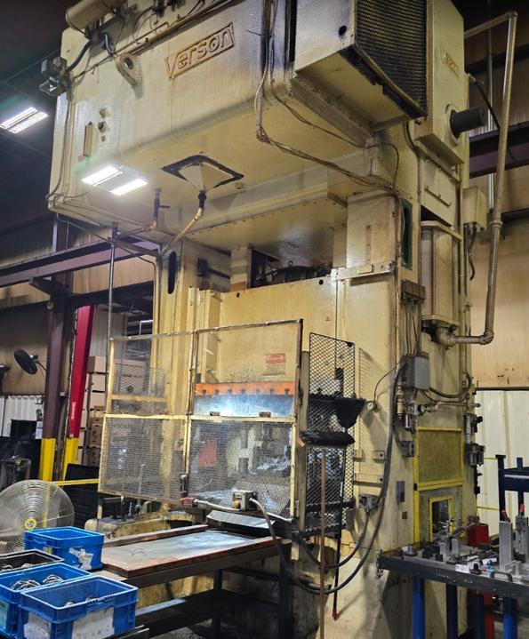250 Ton Straight Side Verson Press