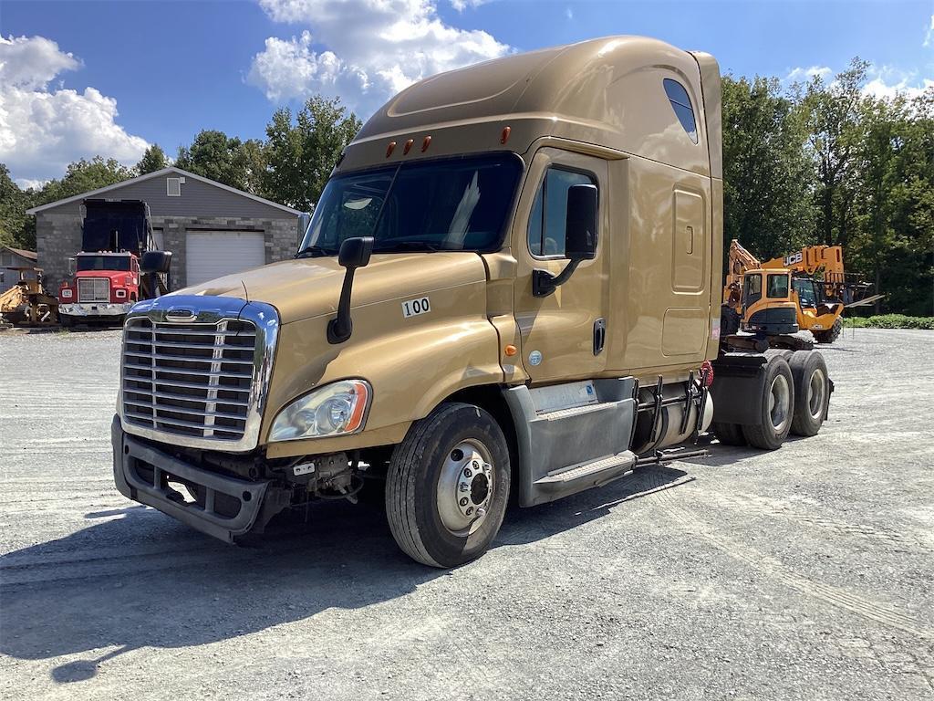 2014 FREIGHTLINER CA12564SLP Cascadia -