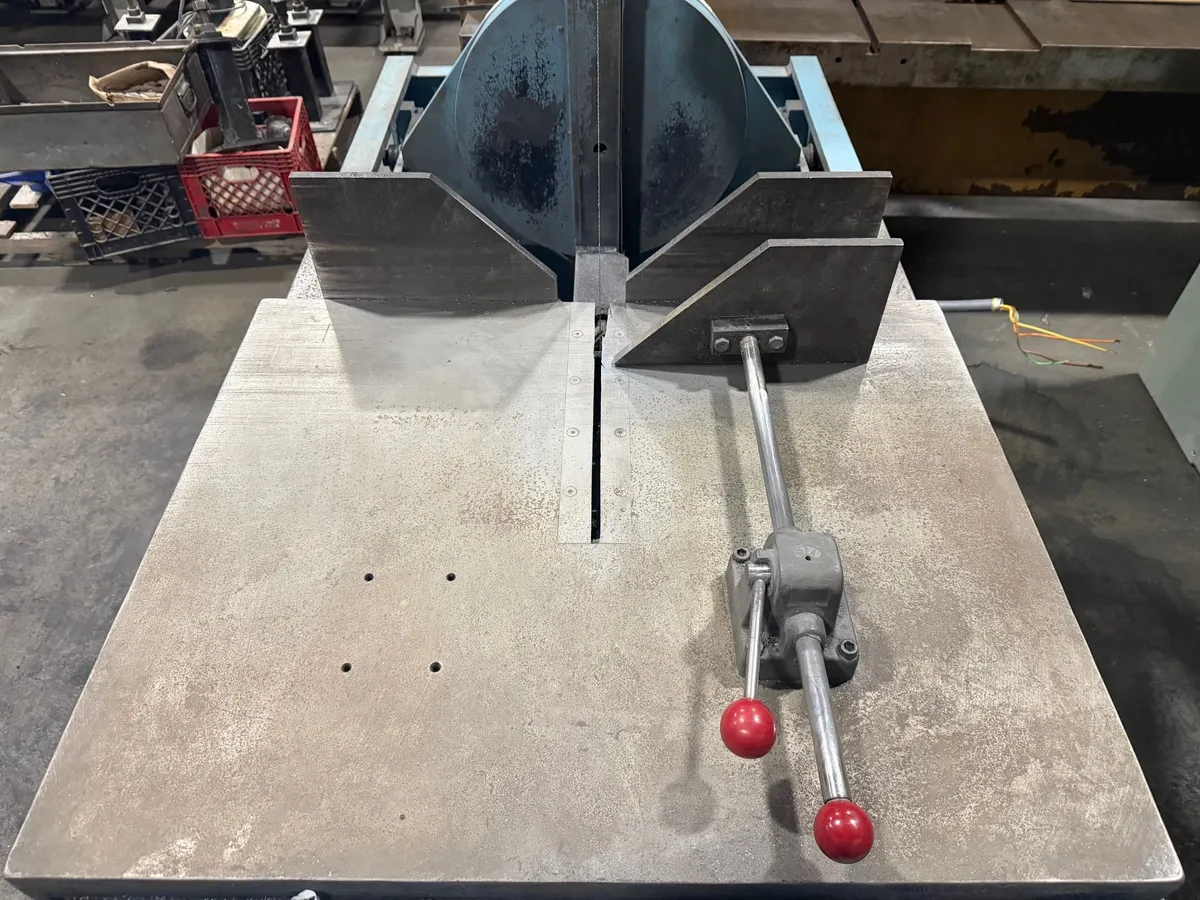 ROLL-IN MODEL TF1420 VERTICAL TILT BAND SAW