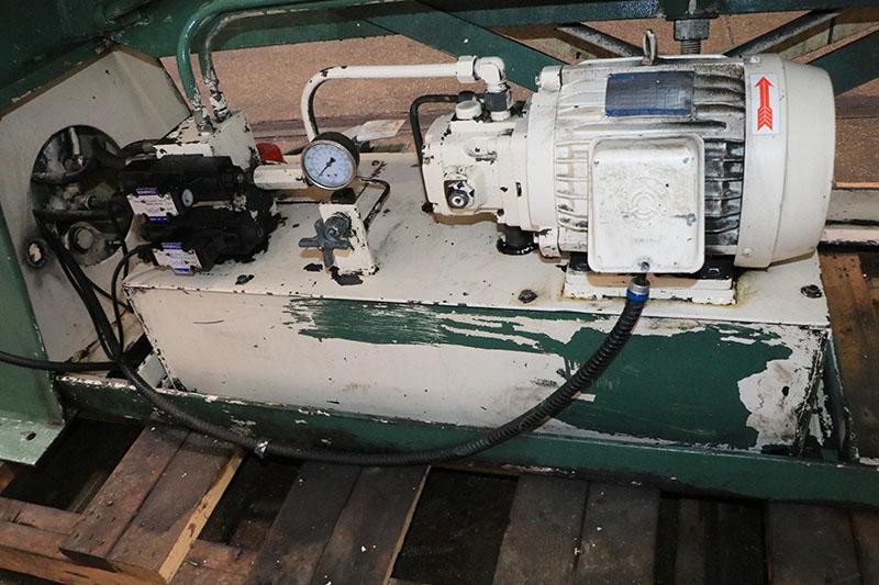 12 Ga x 6 ft., Used Chicago Hydraulic Box & Pan Brake, HBPU 612-6