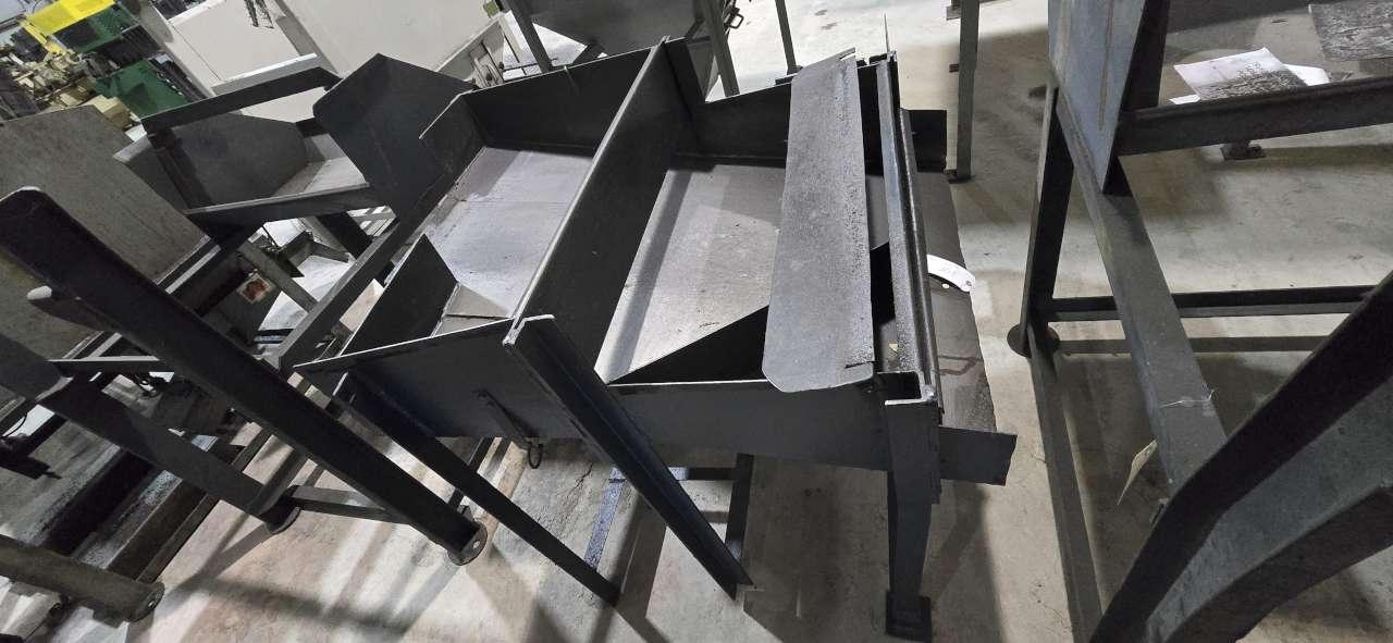 36″ to 24″ Exit Blue Manual Parts Hopper