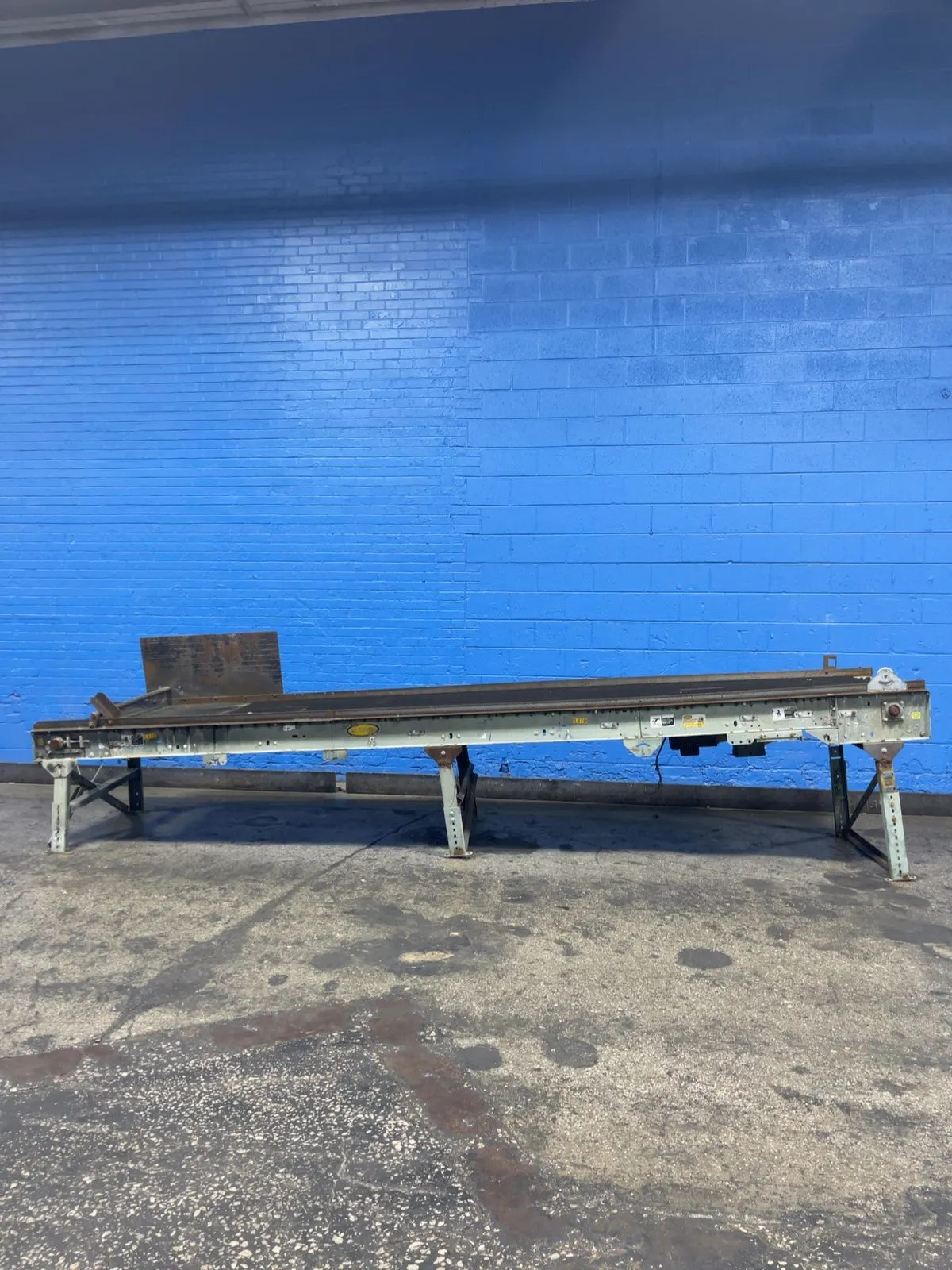 HYTROL 186” X 30” CONVEYOR BELT SYSTEM   -  190-RB
