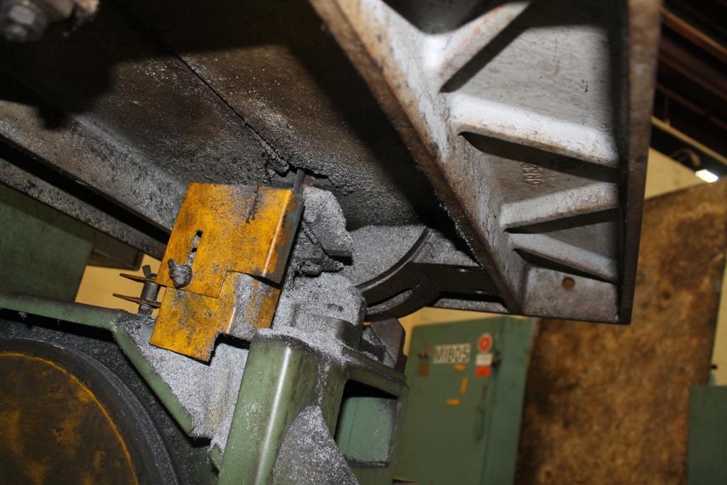 20' START RITE MODEL #V500F VERTICAL BANDSAW: STOCK #63538