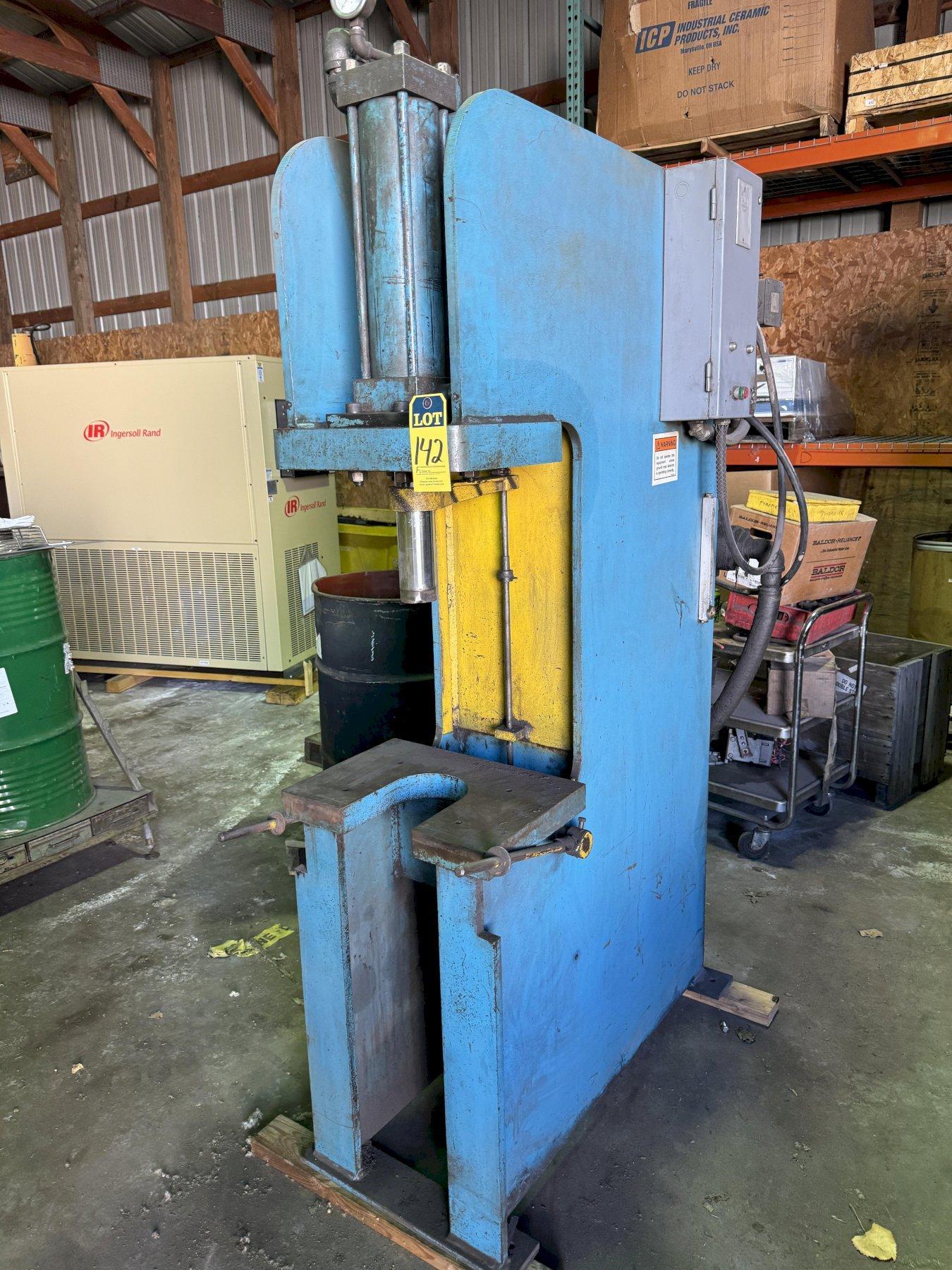 DENISON  - Presses, C-Frame