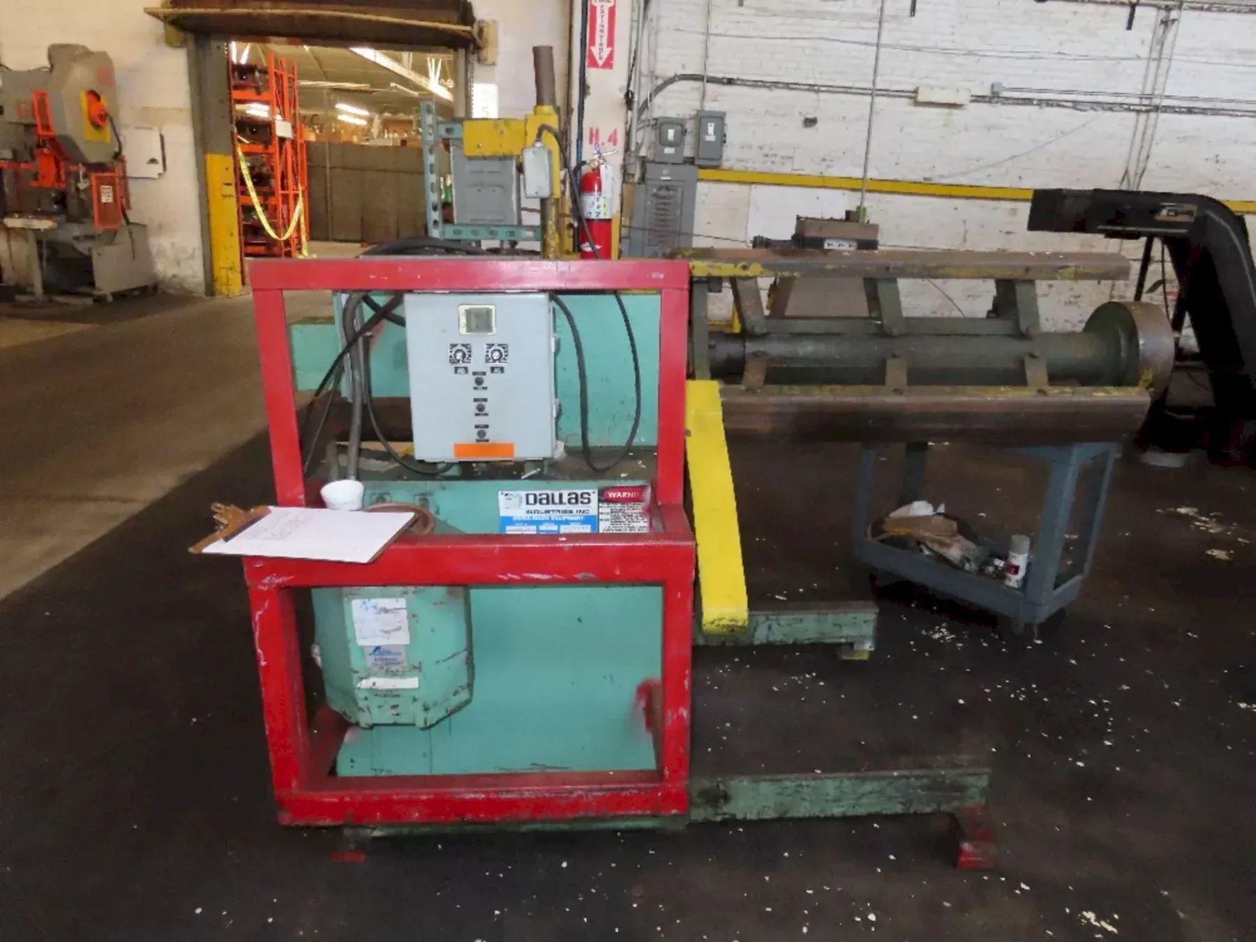 8,000 LBS X 36" DALLAS MODEL #DPR-8000-36 MOTORIZED UNCOILER: YOBRO #24887