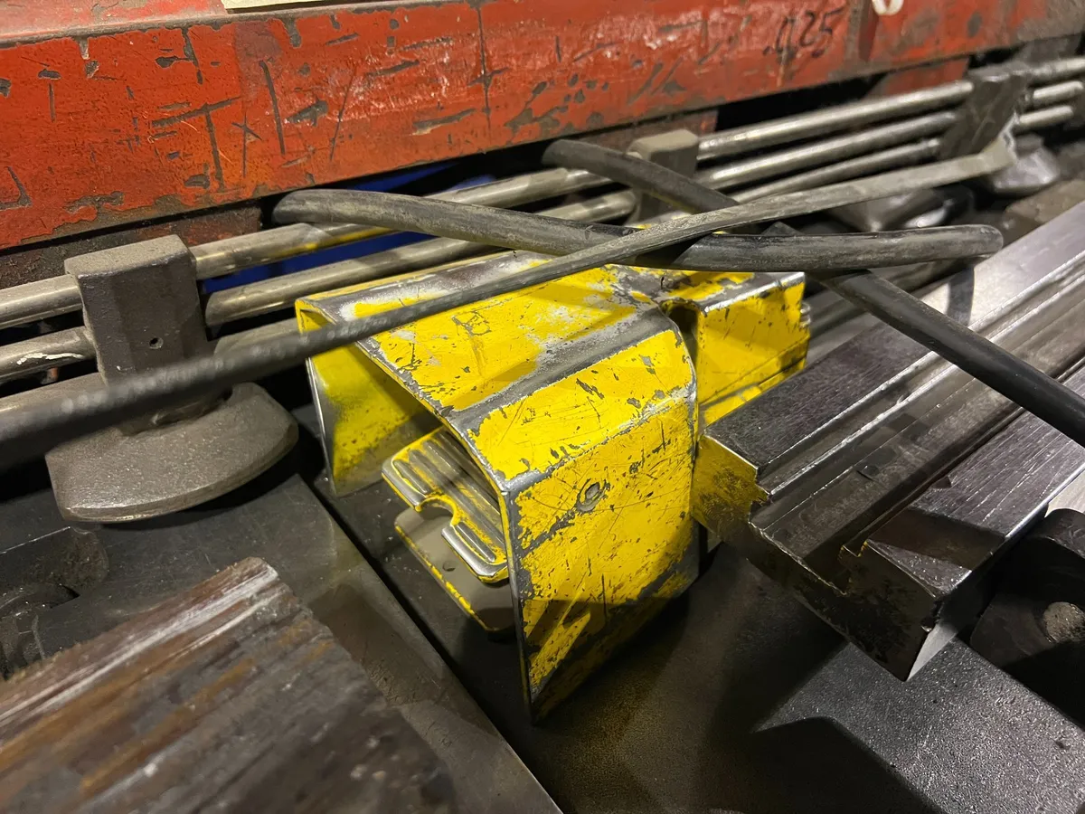 10’ x 1/4” Amada Model M3060 Mechanical Power Squaring Shear w/ FOPPBG
