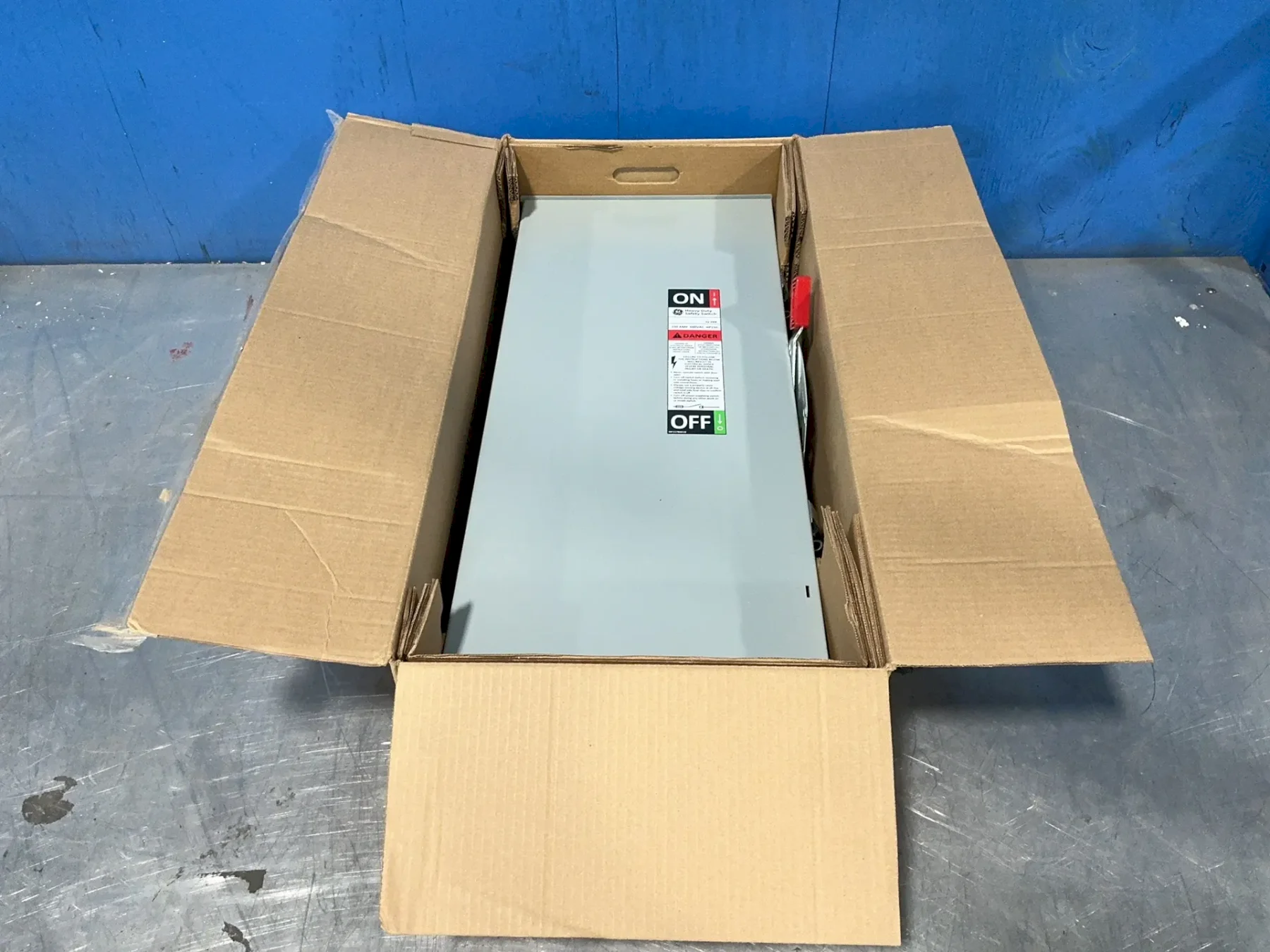 GENERAL ELECTRIC SAFETY SWITCH  -  TH3364R