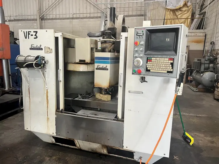 USED FADAL VMC 40 VERTICAL MACHINING CENTER