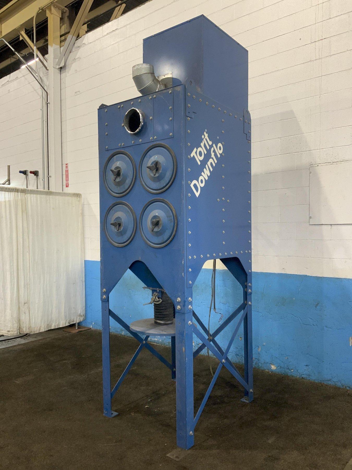 TORIT DOWNFLO DUST COLLECTOR MODEL DF 2DF4: STOCK #81070