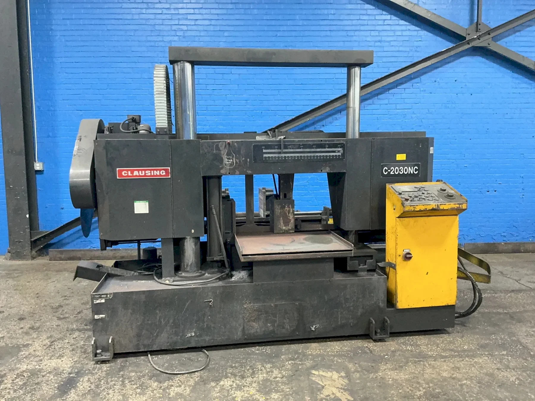 CLAUSING 34" X 24" X 20" HORIZONTAL BAND SAW  -  C-2030NC
