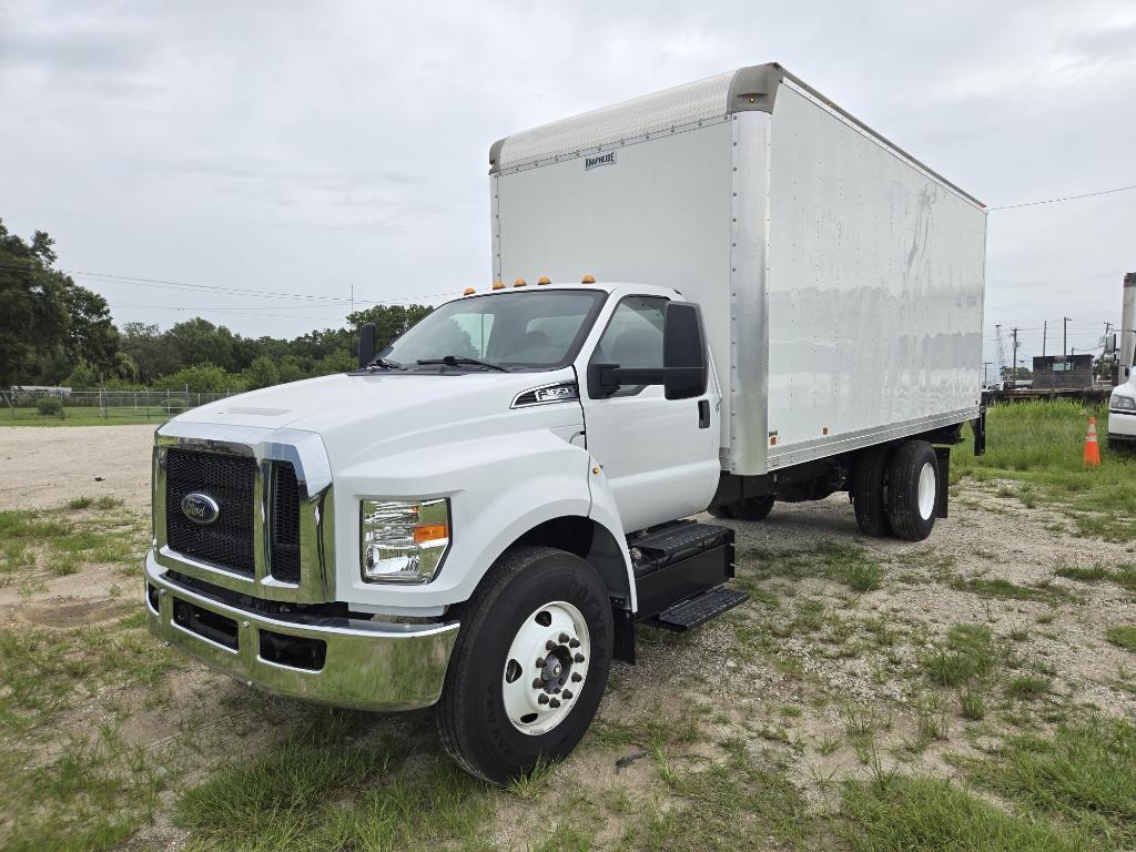 2022 Ford F650 1FDNF6AN0NDF06229
