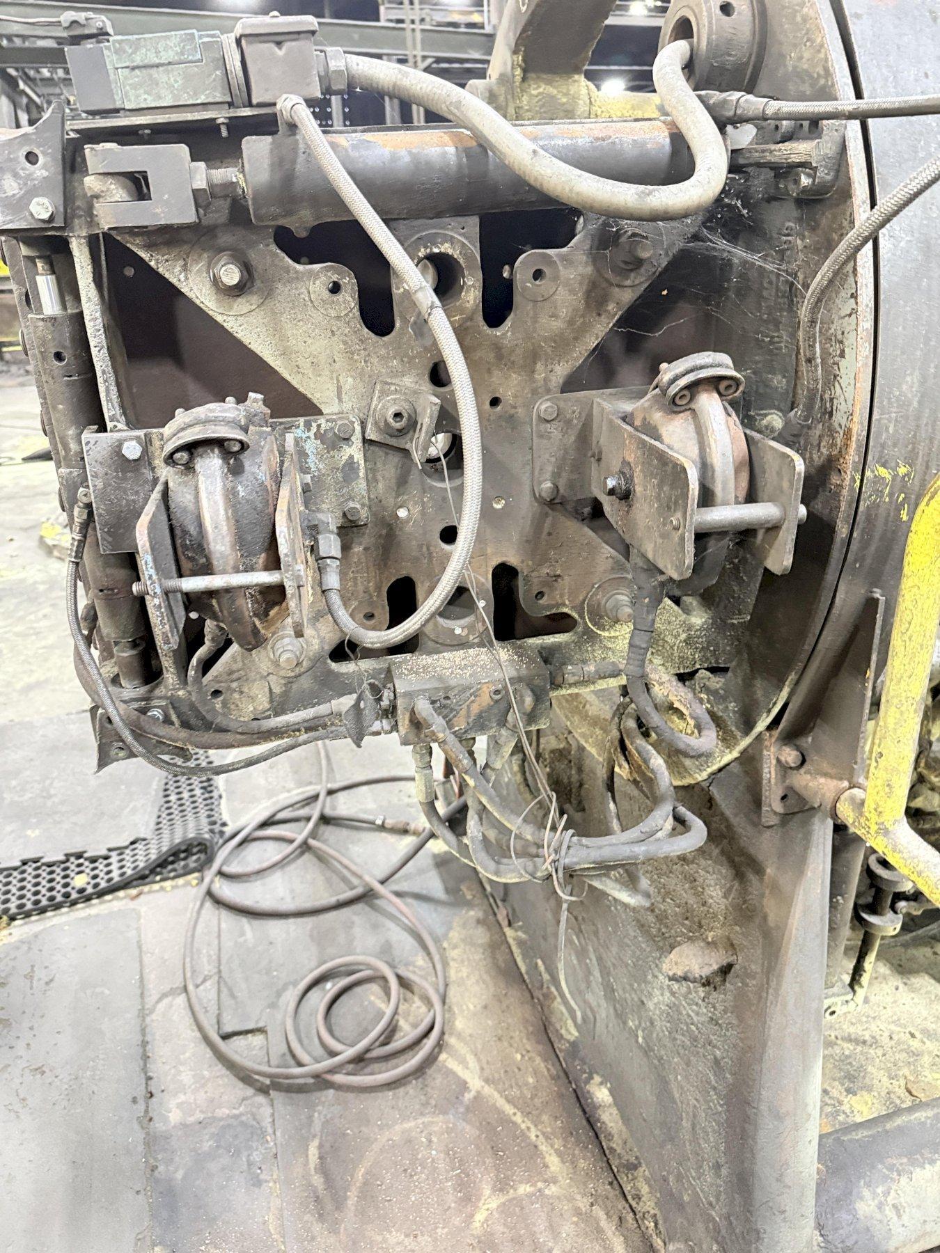 Shalco model u180 shell core machine with gun drilled heater plates, (no sand feed hopper)