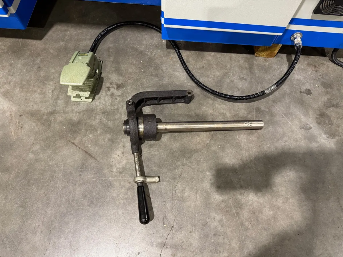 ACRA ATL-1118A CNC TOOLROOM LATHE