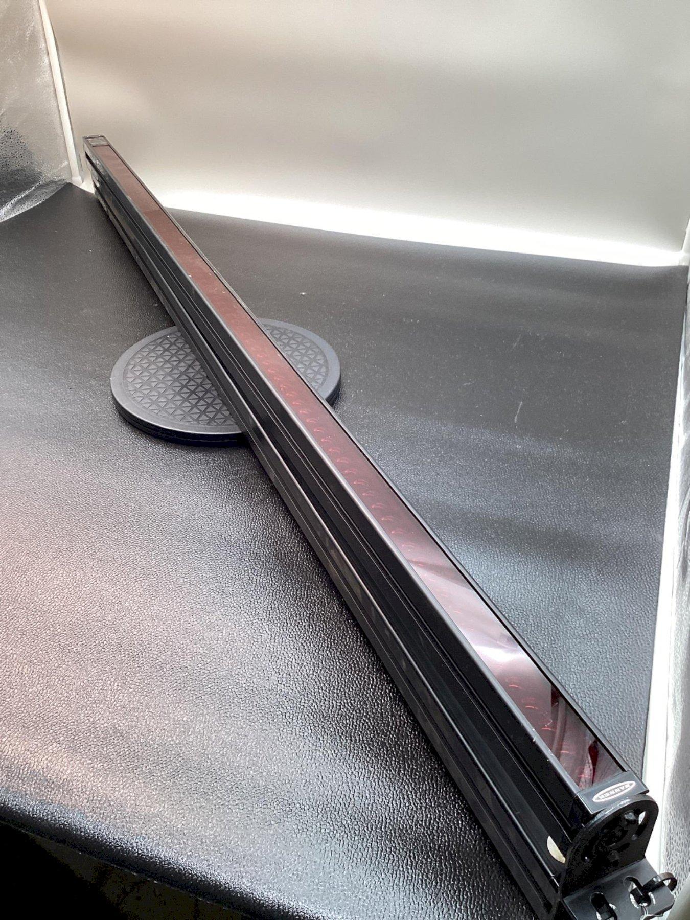 BANNER SLSR30‑1200Q8 + SLSE30‑1200Q8 Safety Light Curtain Set USED