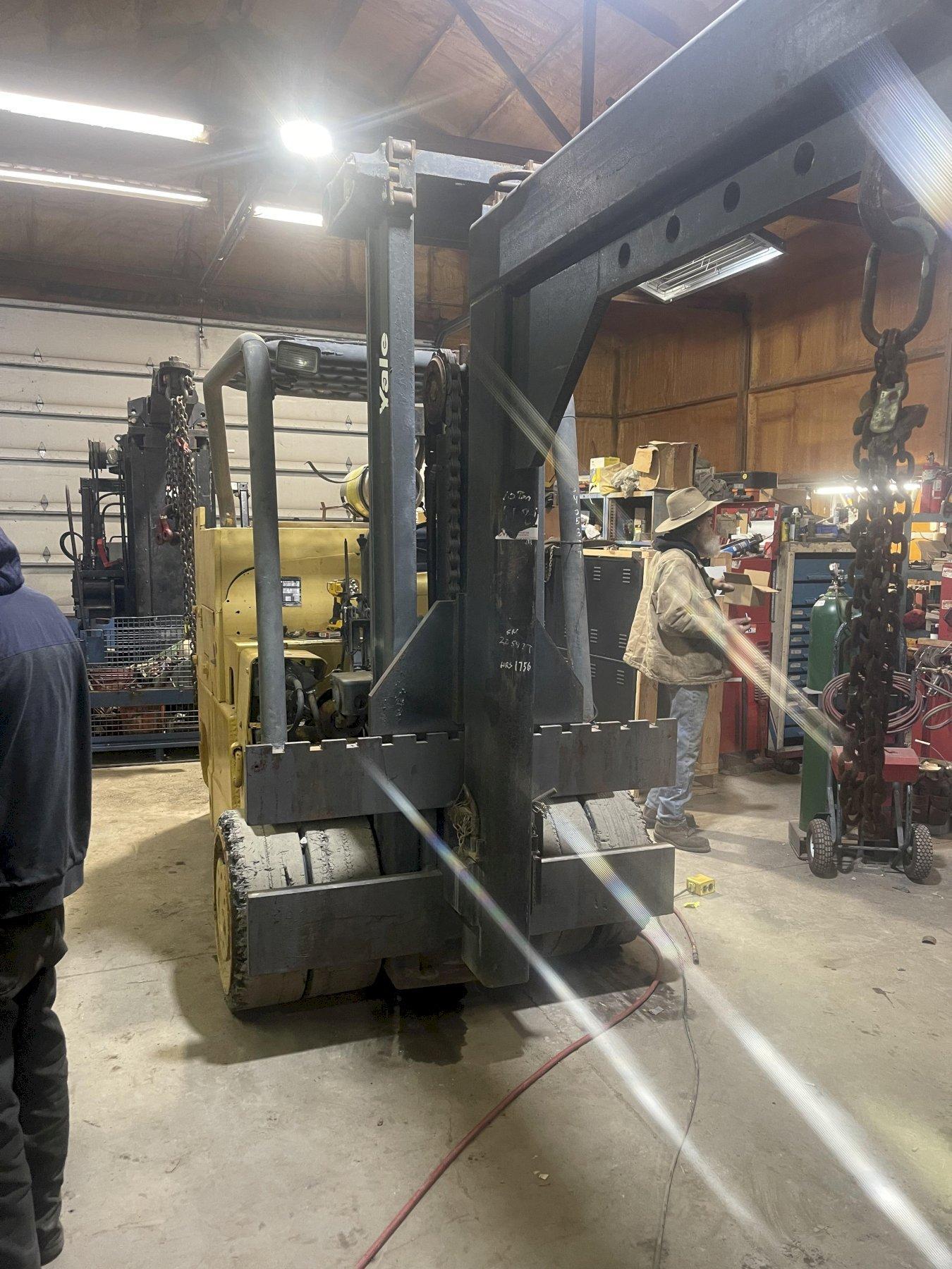(1) PREOWNED YALE FORKLIFT, MODEL L5-220-MAS, S/N B205877