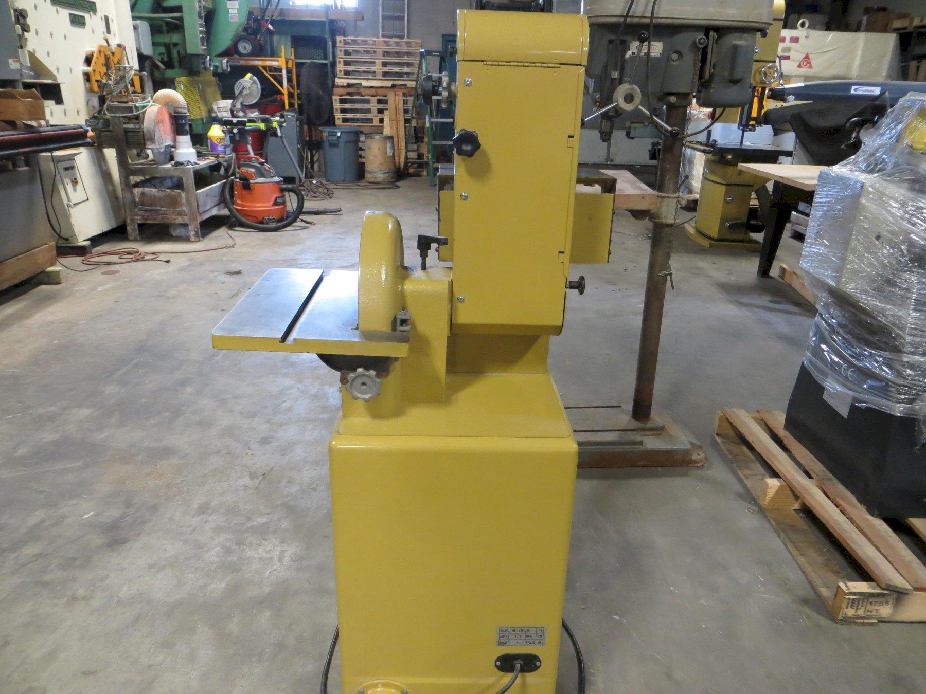LIKE NEW POWERMATIC BELT/DISC SANDER 6" X 48" SANDING BELT, 12" DISC, MODEL: BD31A