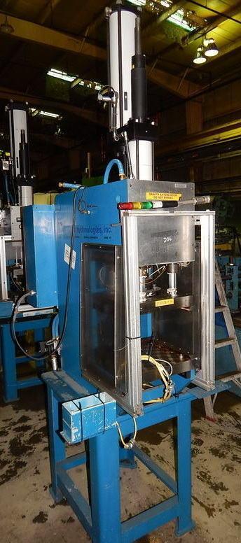 8 Ton FARGER & JOOSTEN MULTIPOWER Air/Oil Press