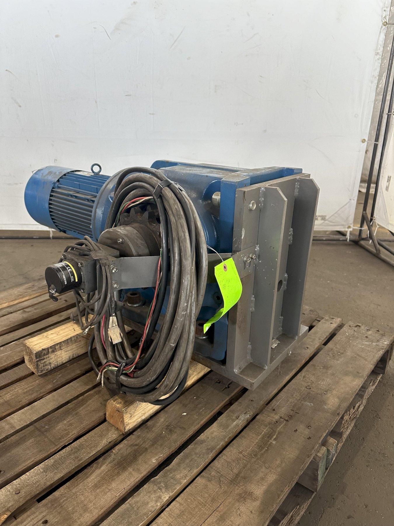 SEW-EURODRIVE K97-DV132S4BMG GEAR MOTOR. STOCK # 0149523