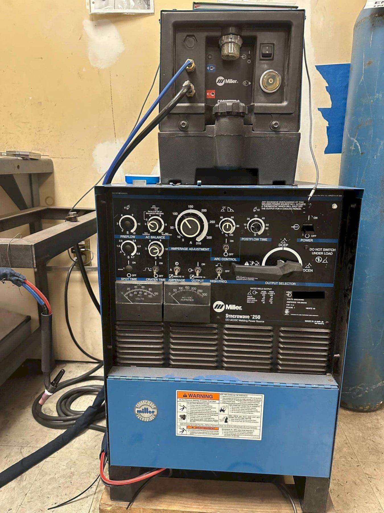 MILLER Syncrowave 250 TIG Welder - Welding
