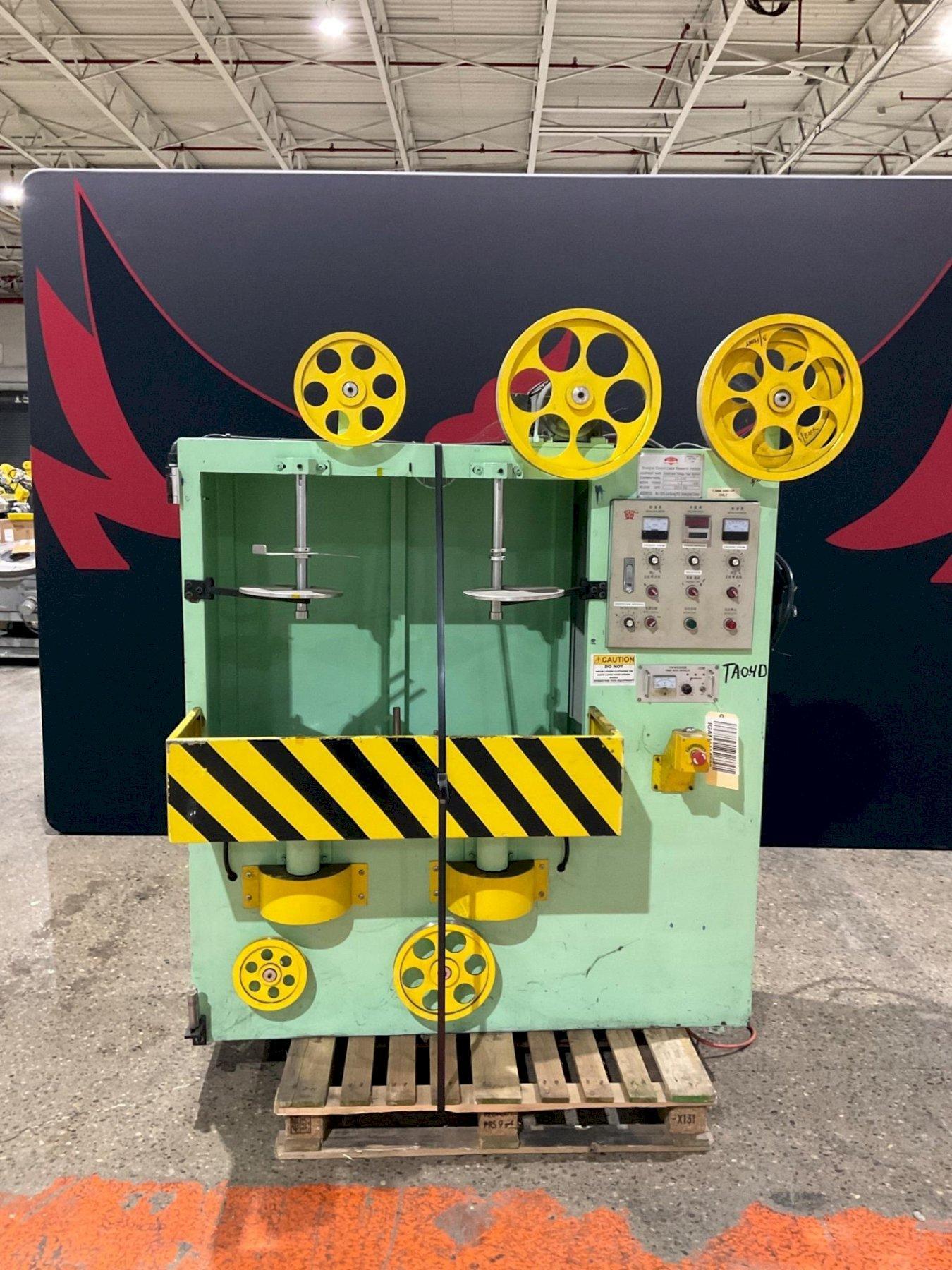 SHANGHAI CABLE RESEARCH INSTITUTE DOUBLE-DECK PACKAGE PAPER MACHINE USED