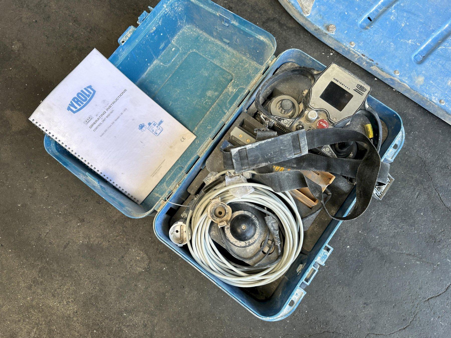 TYROLIT WSE1621 Wall Saw Complete w/ Motor, Blade Guard, Controller with Remote and Track Low Hours
