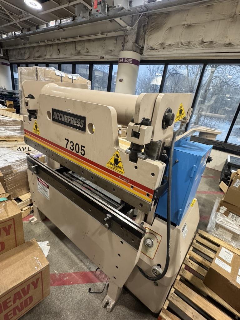 30 Ton Accurpress Downacting Hydraulic Press brake model 7305.With single axis ETW-100 back gage