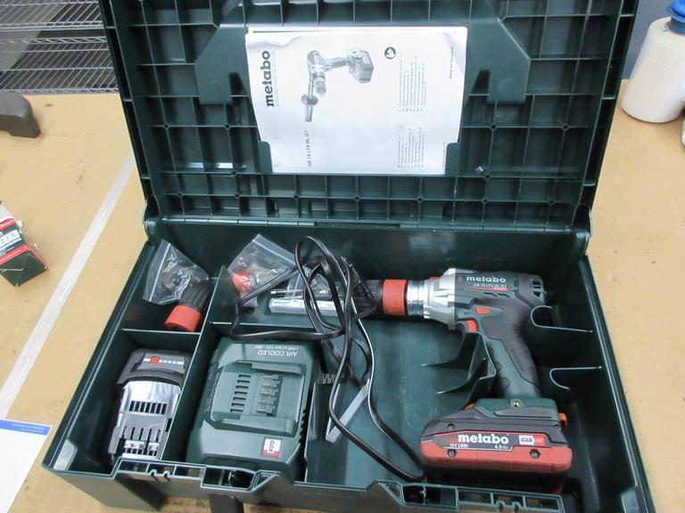 Metabo 18V Cordless Drill with Quick Chuck Attachments, Extra Battery and Charger in Plastic Carry Case- Auction Item