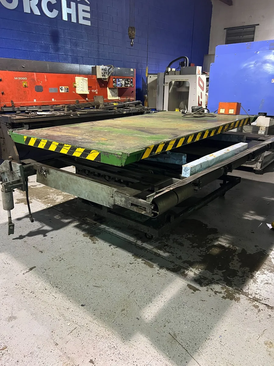 10’ x 1/4” Amada Model M3060 Mechanical Power Squaring Shear w/ FOPPBG